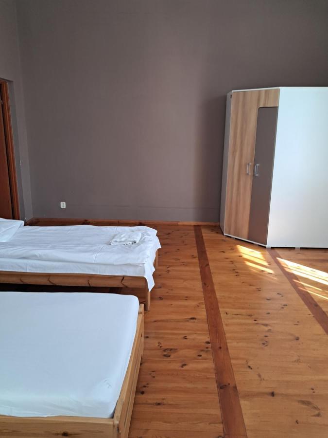 Feniks Pokoje Goscinne Malbork Chambre photo